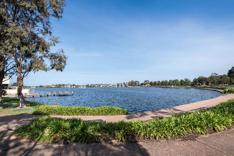 Quite&beautiful 4br2ba House By Sanctuary Lake - E Caravan Parks 0