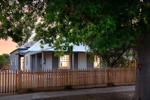 Readers Rest - E Caravan Parks 0