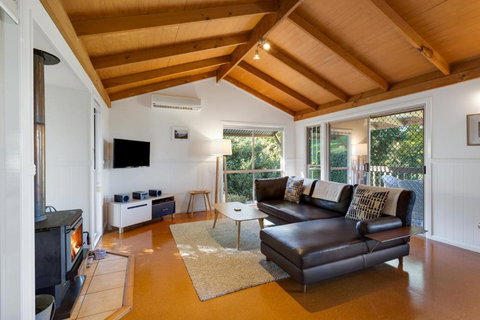 Ravensbourne Escape - Windsong - E Caravan Parks 1