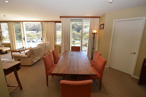 Aspect 2 - E Caravan Parks 2