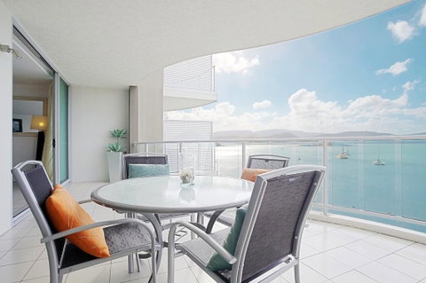 At Marina Shores - E Caravan Parks 0
