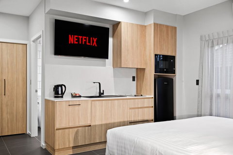 AVENUE MOTEL APARTMENTS - E Caravan Parks 3