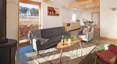 Avonside Alpine Estate Cabin 2 - E Caravan Parks 3