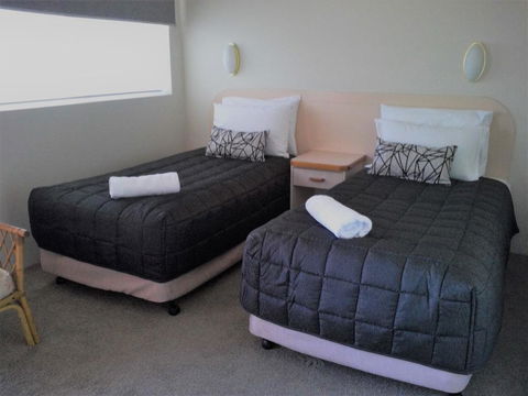 AZA Motel - E Caravan Parks 1
