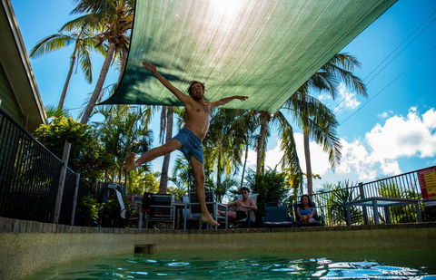 Backpackers By The Bay - E Caravan Parks 1