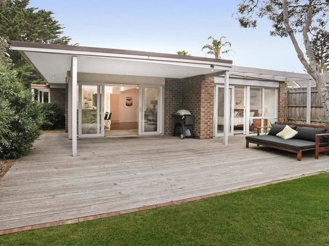 Backyard Bliss - E Caravan Parks 1
