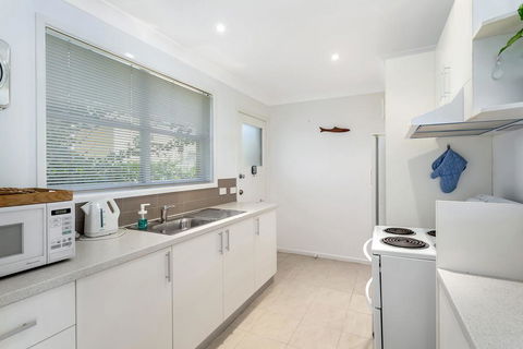 Bagnall Avenue, 1 - E Caravan Parks 2