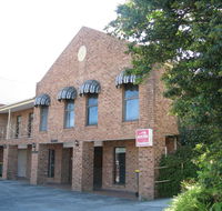 Bakery Hill Motel - E Caravan Parks