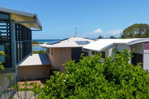 Ballantrae 8 - Sawtell, NSW - E Caravan Parks 3