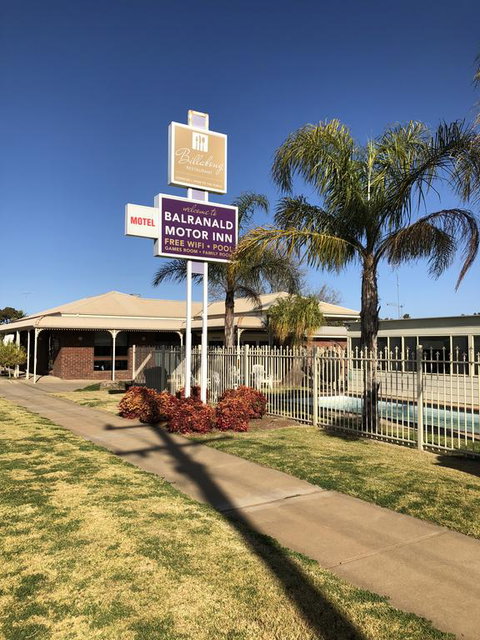 Balranald Motor Inn - E Caravan Parks 0