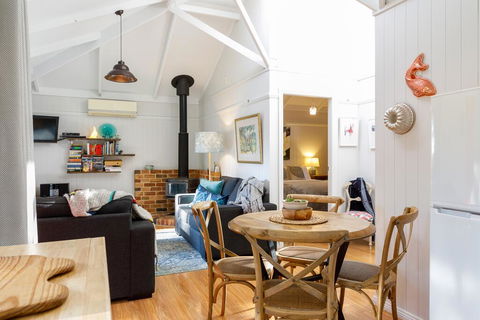 Bandalong Cottages - E Caravan Parks 0