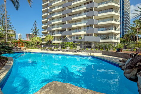 Baronnet Apartments - E Caravan Parks 1