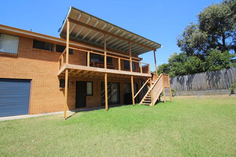 BARRELS AT BOOMERANG - E Caravan Parks 3