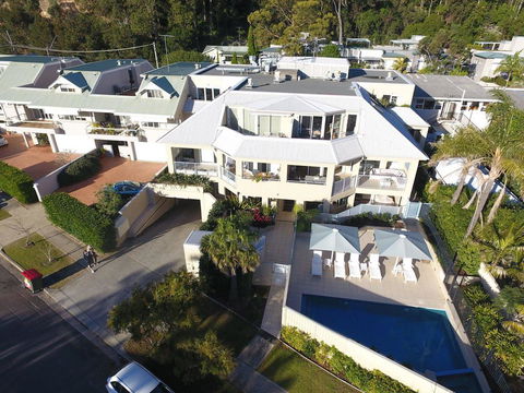 Barrenjoey At Iluka Resort Apartments - E Caravan Parks 1