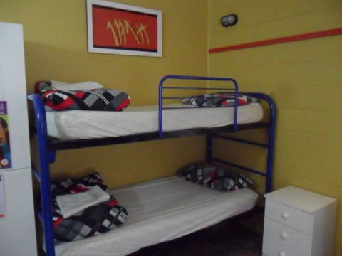 Bateman Bay Holiday Park & Batemans Bay YHA - E Caravan Parks 3