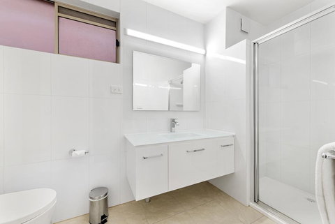 Bay City (Geelong) Motel - E Caravan Parks 3