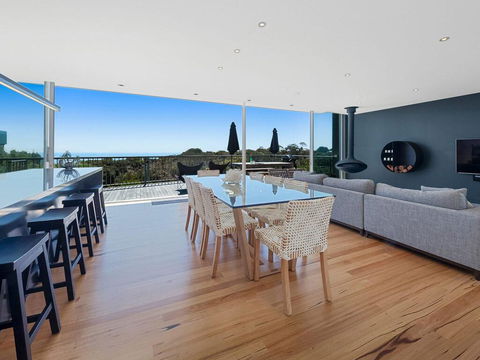 Bay Vista - Amazing Bay Views With The Beach At Your Doorstop! - E Caravan Parks 1