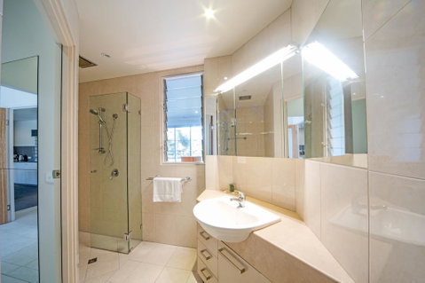Baybliss Apartments 2 Bedroom WiFi - E Caravan Parks 3