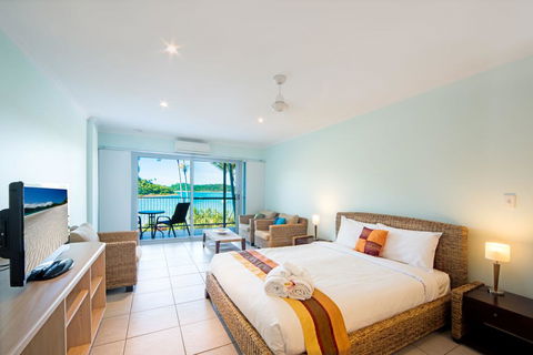 Baybliss Apartments Studio 3 - E Caravan Parks 2