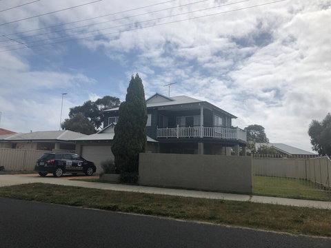 Bayside At Falcon Bay - E Caravan Parks 1