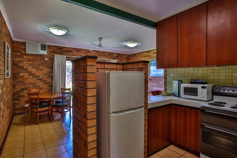 Bayside Holiday Apartments - E Caravan Parks 3