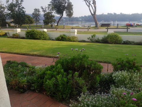 Bayview Apartments - E Caravan Parks 1