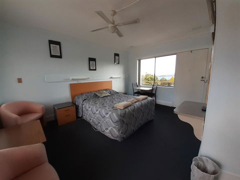 Bayview Motor Inn - E Caravan Parks 1