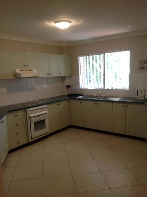 Bayview, Unit 6 - The Entrance, NSW - E Caravan Parks 3