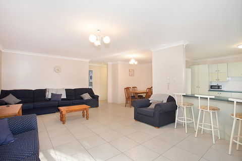 Bayview, Unit 6 - The Entrance, NSW - E Caravan Parks 2