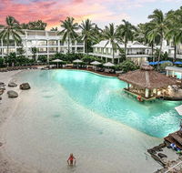 Beach Club Palm Cove - E Caravan Parks