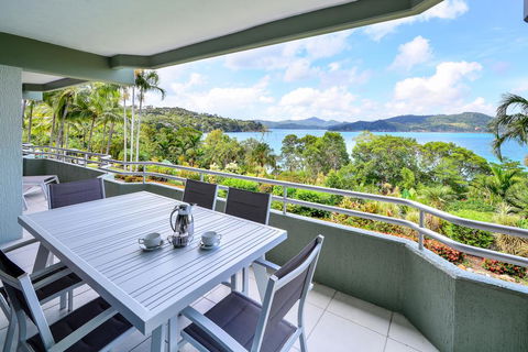 Beach Front Lagoon Lodge Apartments - E Caravan Parks 0