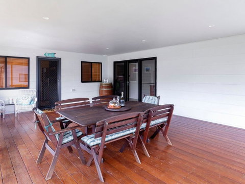 Beach House - E Caravan Parks 2