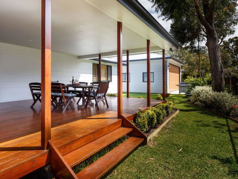 Beach House - E Caravan Parks 1