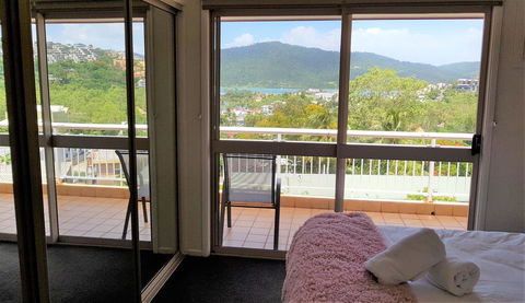 Beach House On Begley - Airlie Beach Central - E Caravan Parks 2