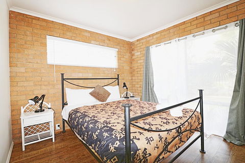 Beachcomber - Pet Friendly - E Caravan Parks 0