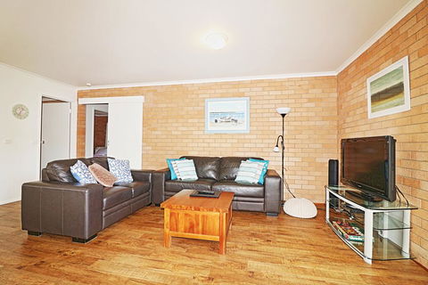 Beachcomber - Pet Friendly - E Caravan Parks 1