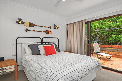 Beachfront 7 Penthouse - Sawtell, NSW - E Caravan Parks 2