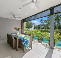 Beachfront Apartment with Ocean Views - E Caravan Parks