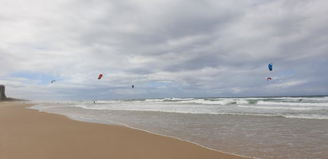 Beachfront Homely APT CBD Sleeps 8 Pool Spa Sauna Tennis AC WiFi - E Caravan Parks 1