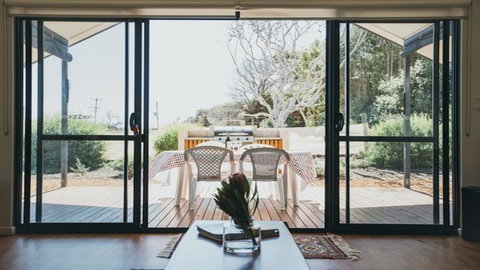 Beachfront Prevelly - E Caravan Parks 1