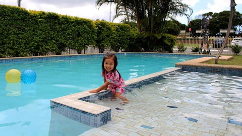 Beachlander Holiday Apartments - E Caravan Parks 0