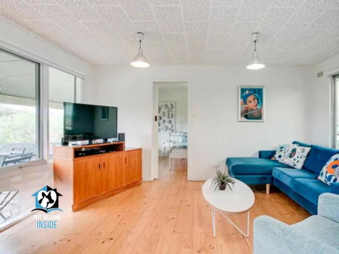Retro Groovy Pad Pt Elliot - E Caravan Parks 1