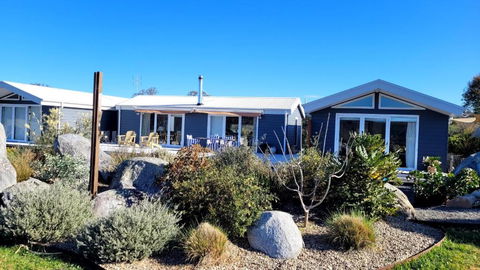 Relax At Rowdygoose Farm - E Caravan Parks 0