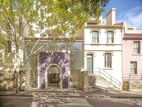 Rendezvous Hotel Sydney The Rocks - E Caravan Parks 1