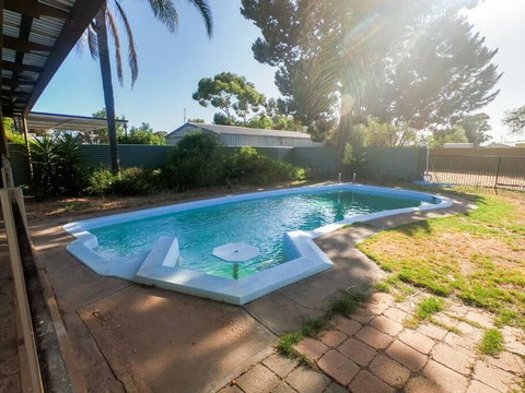Renovated 3BD With Pool And Spa Bath - E Caravan Parks 0