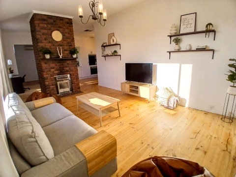 Renovated 3BD With Pool And Spa Bath - E Caravan Parks 2