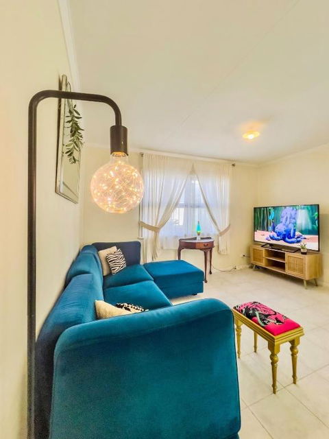 RetroRhapsody - E Caravan Parks 0