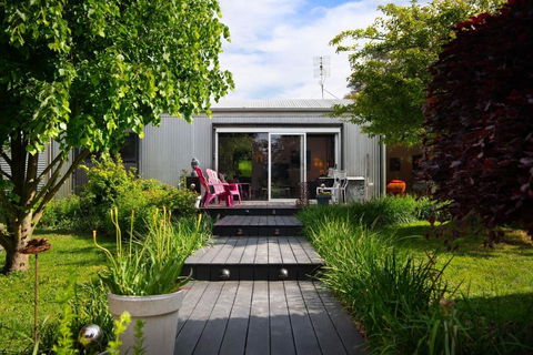 Reverie 101 - E Caravan Parks 3