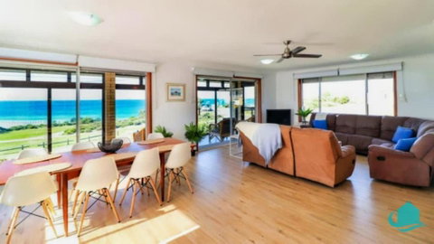 Ripples By The Sea - E Caravan Parks 1