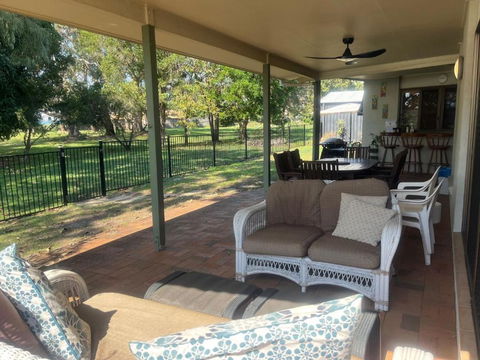 Rise N Shine Rainbow Beach - E Caravan Parks 1